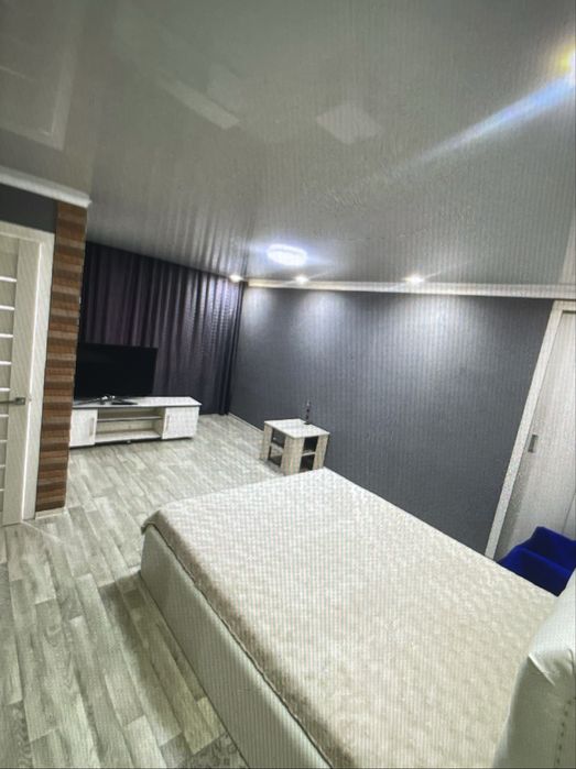 1 ком только по часам 2000