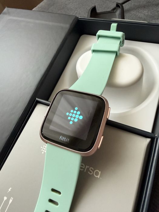 Ceas fitness Fitbit Versa