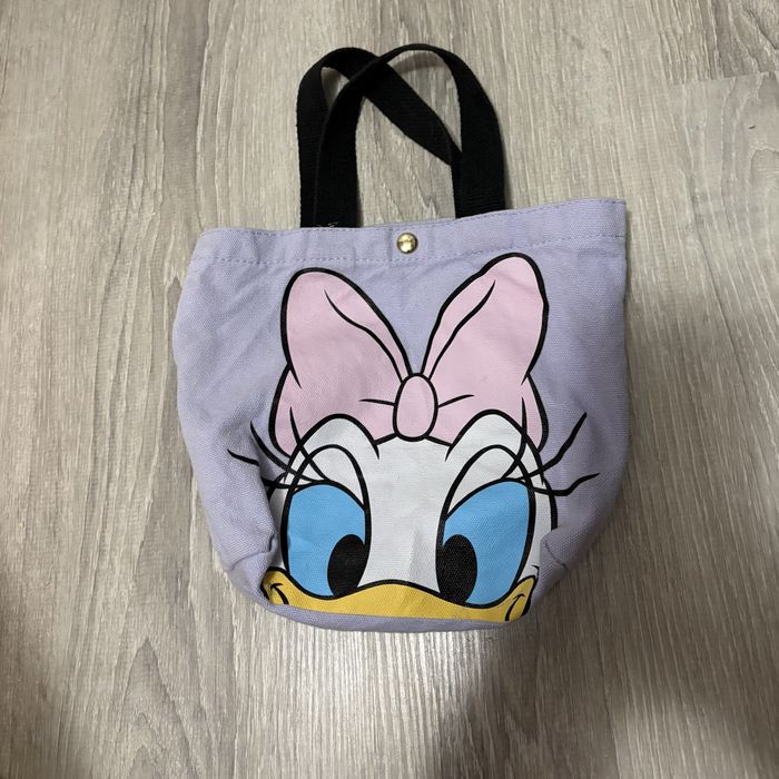 Отдам за шоколадку