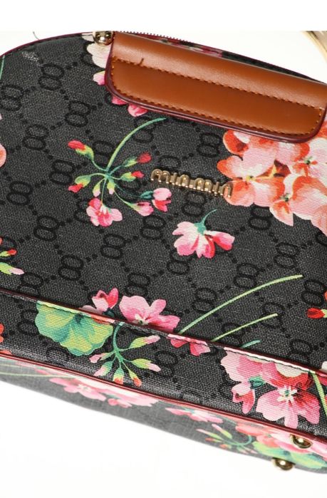 Красива дамска чанта