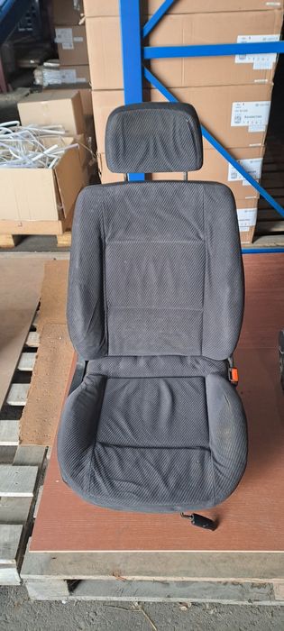 Продам сиденья на ауди б 4