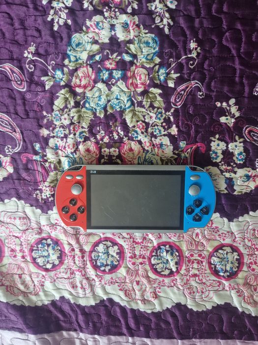 Consola portabila retro