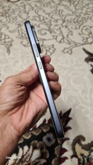 Vivo v60 lite. 128/8+8
