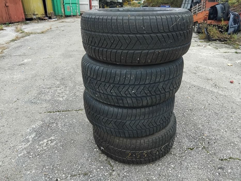 Гуми 255 55 18 Пирели Pirelli 4 броя - нов внос.Не са нови! Посочената цена е за един брой гума. Без коментар на цената.43 години опит в бранша.
