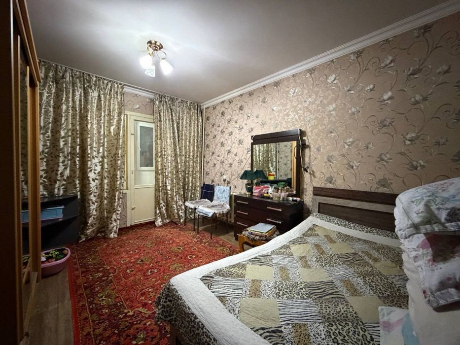 Продам квартиру сергели 8 3/2/9 71000&