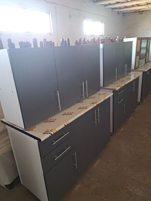 Мебель Кухонный гарнитур, отдельно кухонный стол