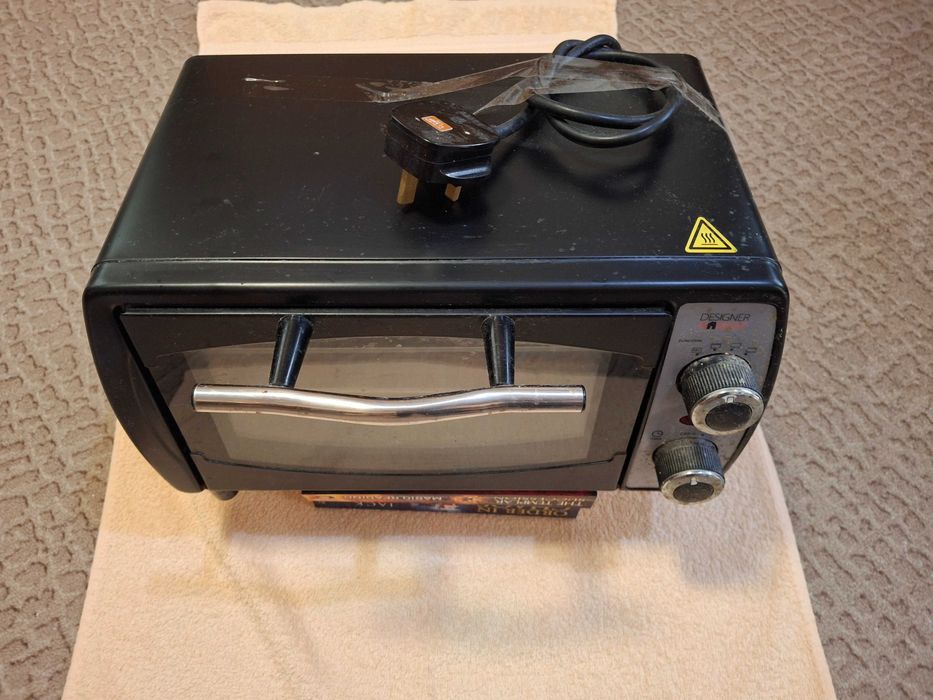 продавам малка фурна