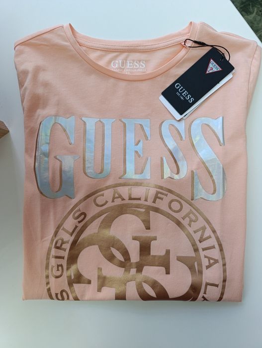 Блузи Guess нови с етикет