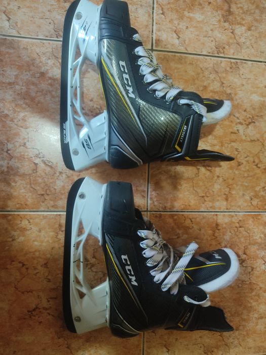 Коньки,хоккейные