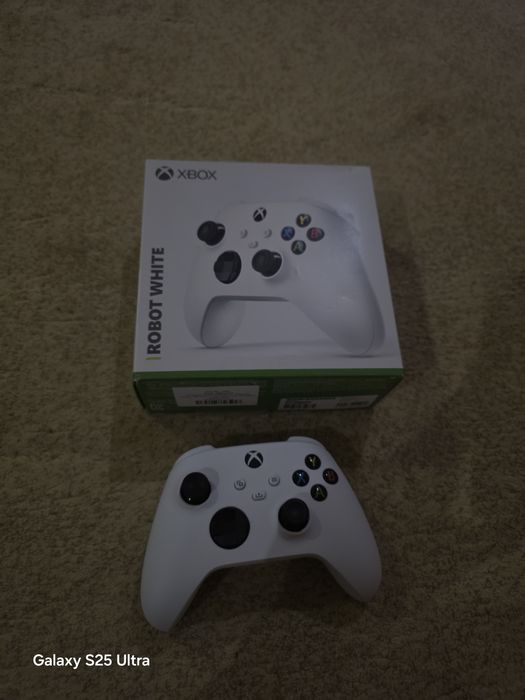 Геймпад xbox практически новый