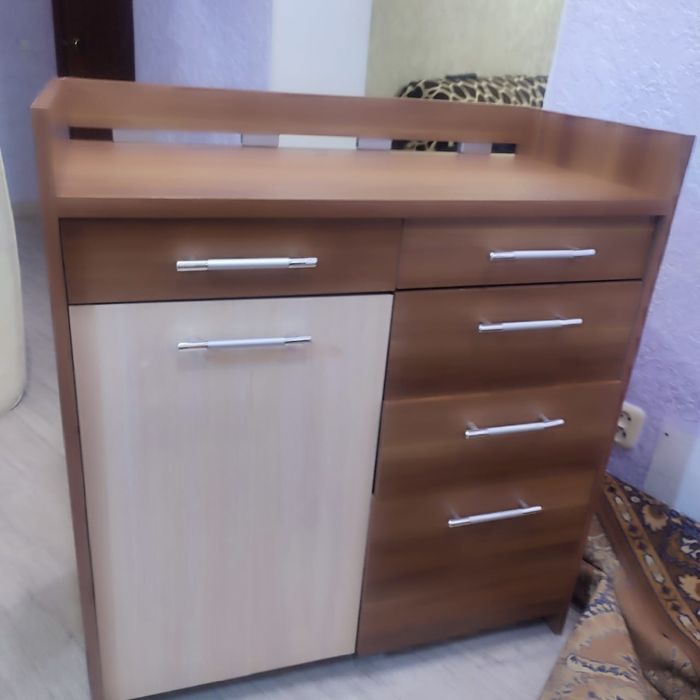 Продам спальный гарнитур срочно