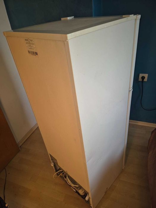 Хладилник Hansa с фризер – малко използван