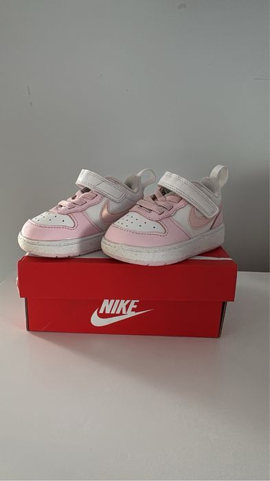 Обувки Nike за момиче