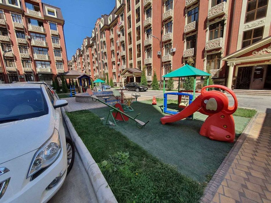 Продаётся 4комнатная Люкс квартира на Дархане в ЖК Дархан Кирпич Метро