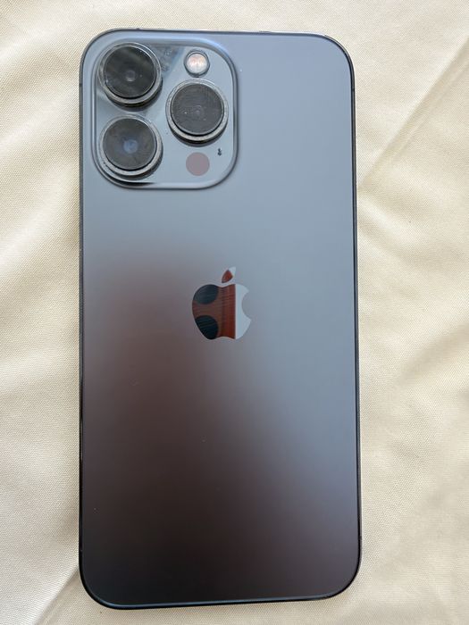 Iphone 13 pro 512 GB 100% капацитет на батерията