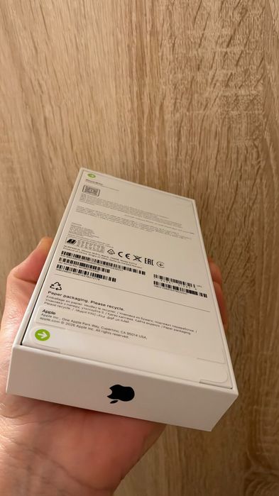 Продам I-PHONE 18 pro, 256