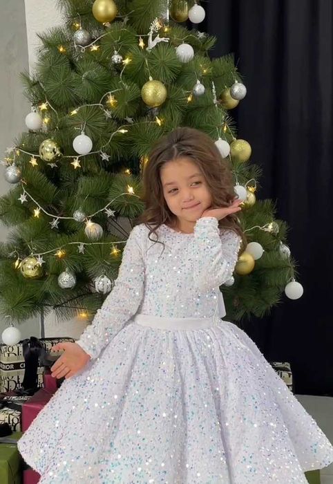 Продам детские платья