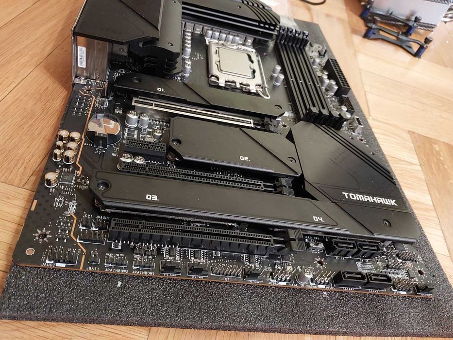Intel Core i9 13900KF + MSI Z690 Tomahawk DDR4 Wi-fi