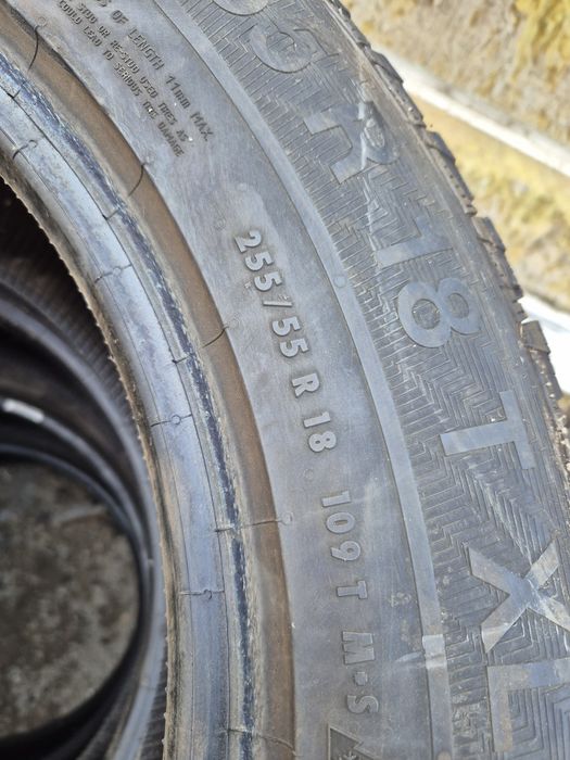 Продам зимнии шины