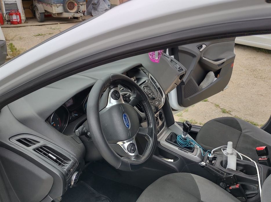 FORD Focus 2012 — imagine 4