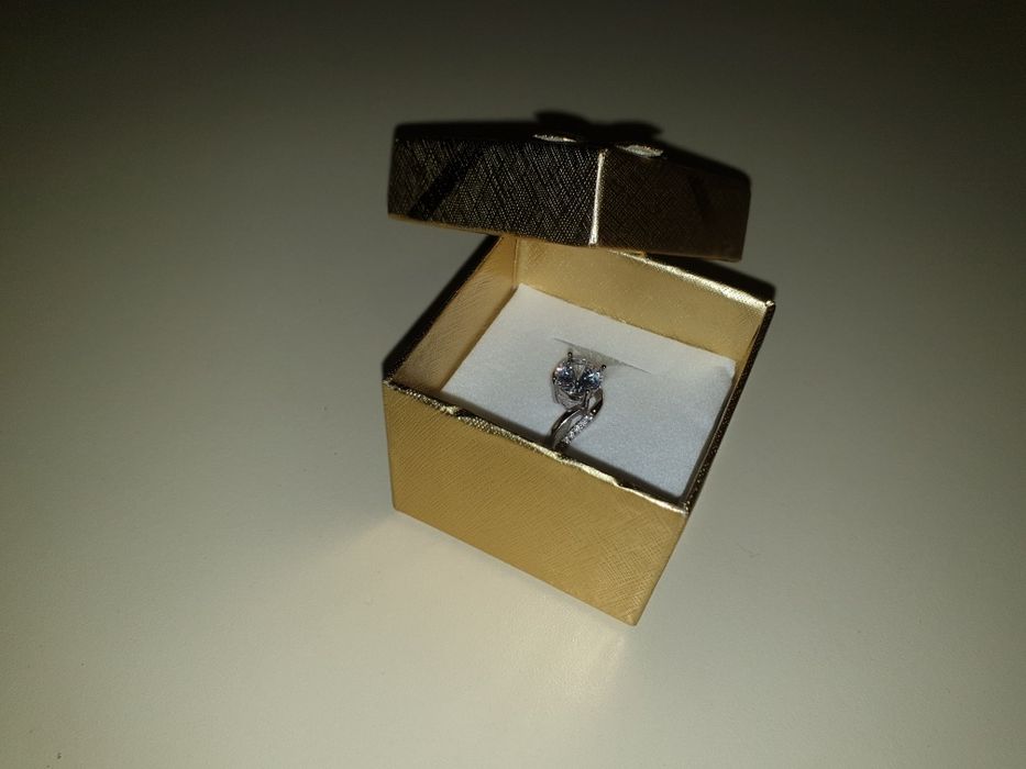 Inel din argint 925 cu brațe divizate ondulate