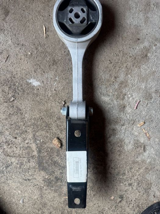 Продам подушки двигателя!!!