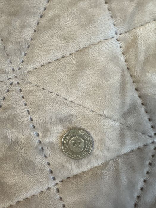 Продавам монета от 1974г.