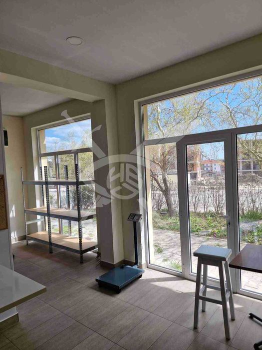 Продава се Магазин в Созопол - 227 кв.м за 742 €/кв.м - Снимка #3