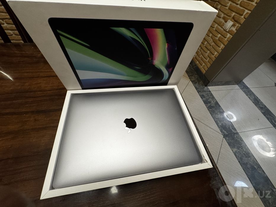 Macbook Pro M1 8/256