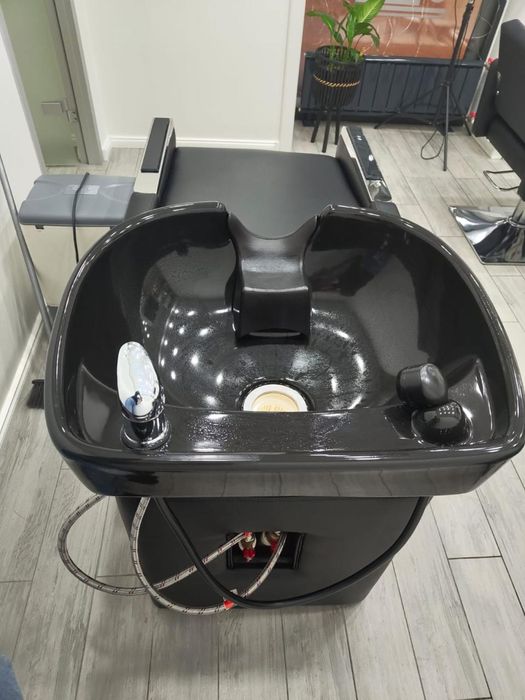 Парикмахерская мойка для волос