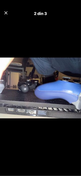 PS4 Slim inpecabil 1 TB perfect functional cu 2 controller V2 original