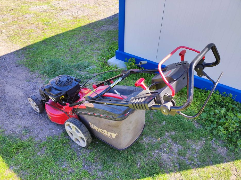 Бензинова самоходна косачка с кош Hecht 2015г. BriggsStratton 140cm 3кс 4t 46см 32кг