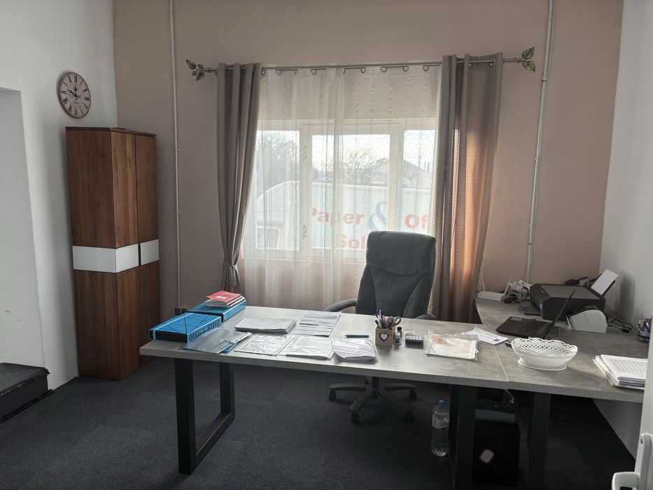 Inchiriez spatiu compercial 1200mp