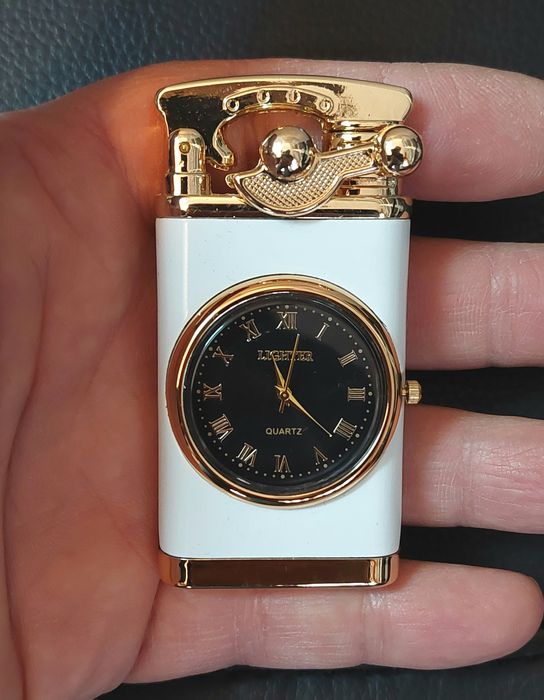 НОВА Запалка с Часовник