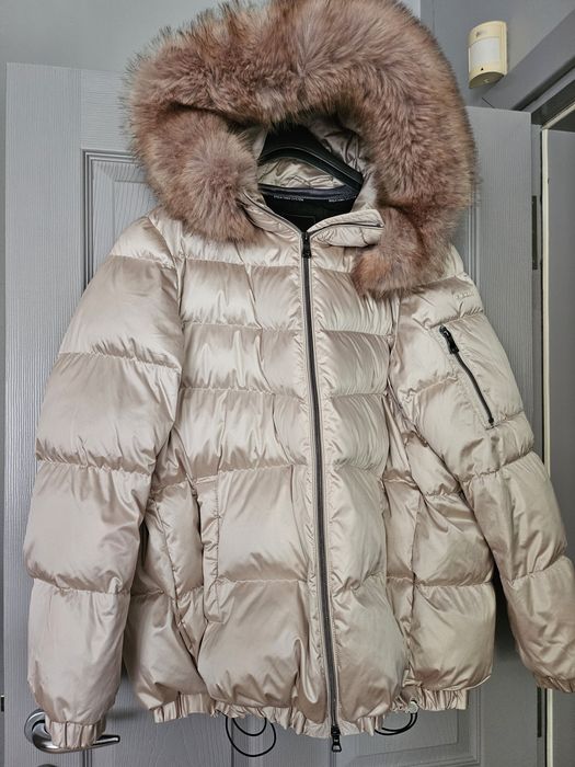 Яке GEOX цвят шампанско