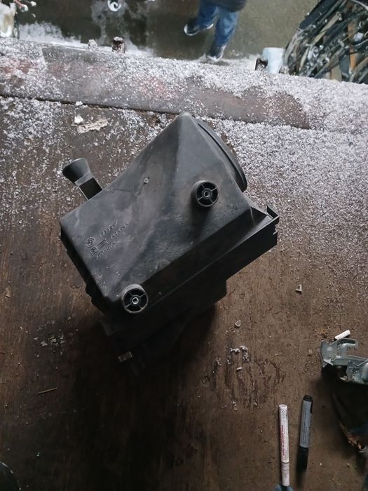 Корпус воздушного фильтра БМВ Е36