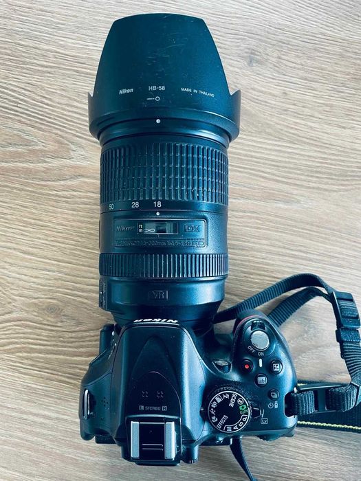 Kit Nikon D5200+obiectiv18-300