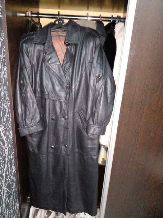 Кожаный плащ женский