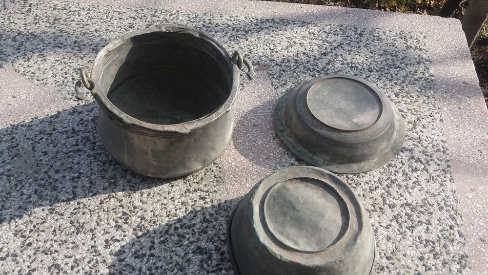 Медни, старинни съдове
