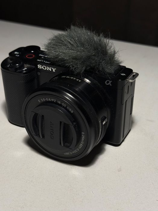 Камера Sony zv-e10