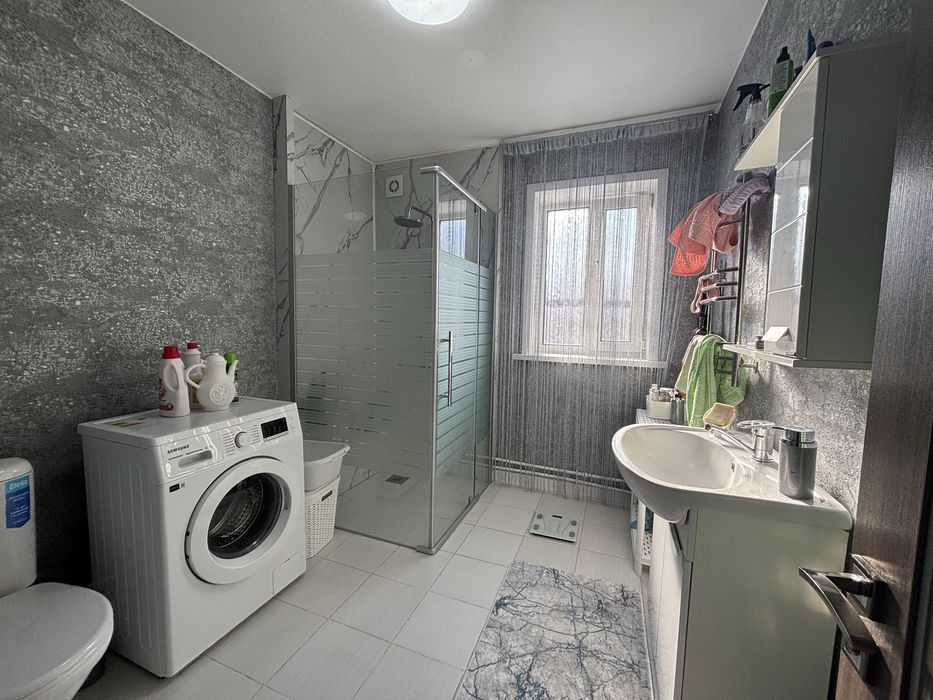 Продам новый дом в центре