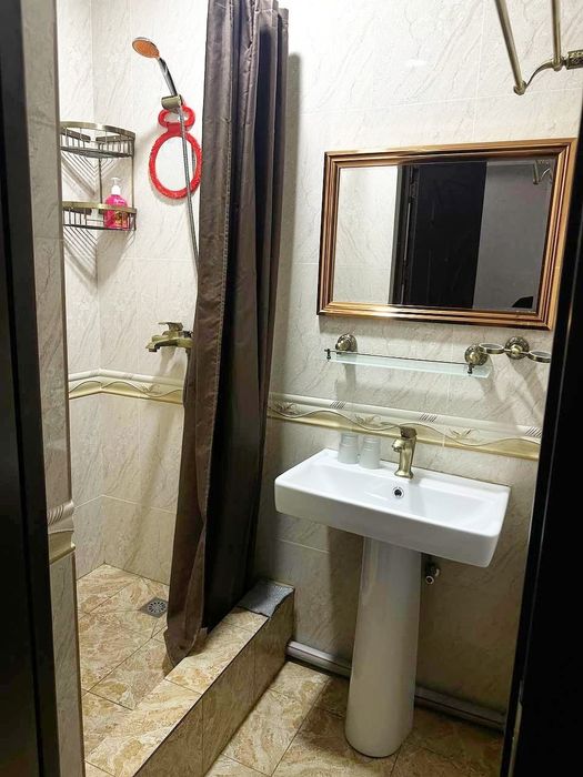 İjaraga kivartira bel tepada metro Beruniy yaqin 3 xonalik