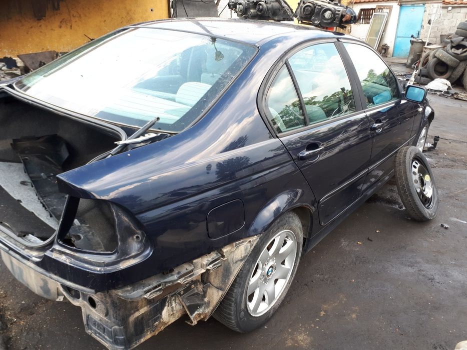 БмвЕ46 320 Bmw E46 320 Facelift на части