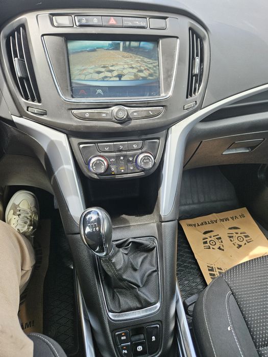 Opel Zafira  din 2019 cu 7 locuri !