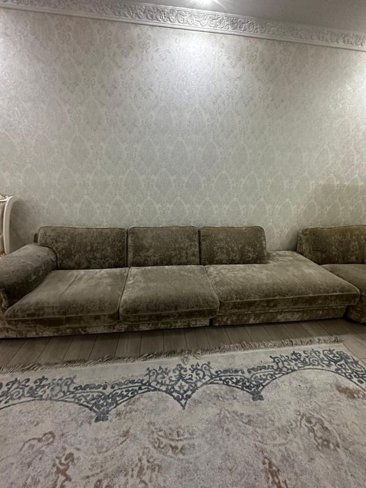 Продам диван велюровый трансформер 4м