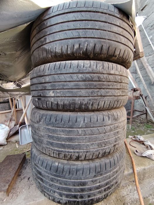 Шины летние R17 б/у good year