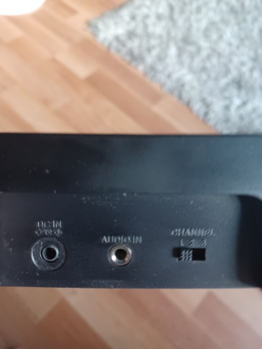 Căști Thomson          .