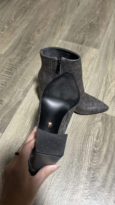 Продам ботильоны, 39 р / женская обувь