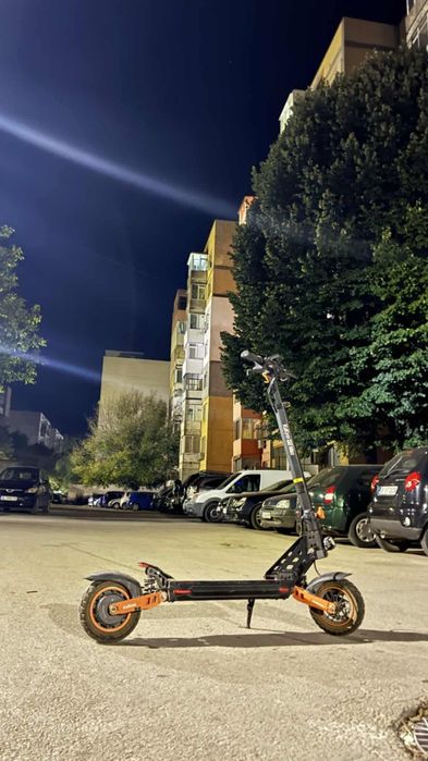 Електрическа тротинетка Kukirin g2 Max с гаранция и застраховка