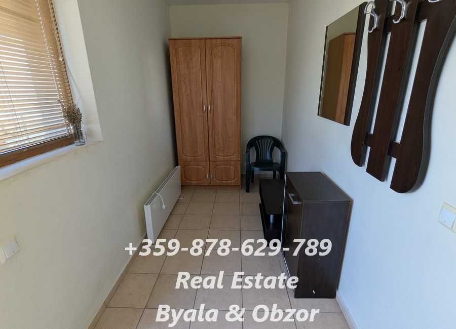 Двустаен апартамент в централна част на гр.Бяла